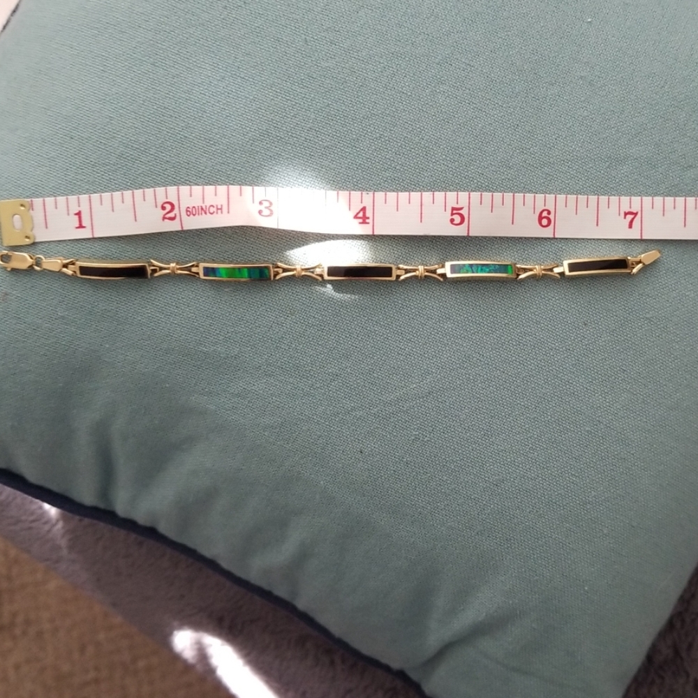 Beautiful Opal/Onyx Bracelet - Picture 2 of 5